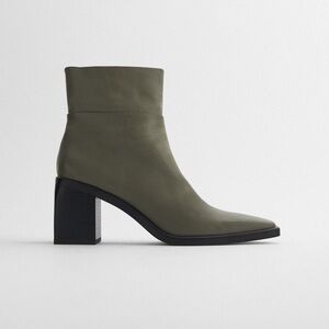 NWT. Zara Heeled Leather Square Toe Boots Size 7.5